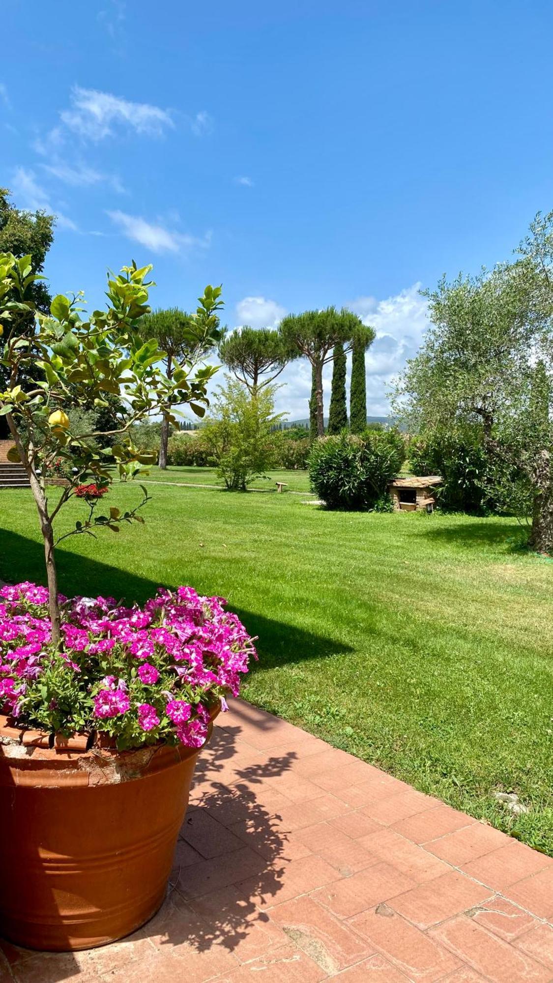 Fattoria Cirene Guest House Follonica Exterior photo